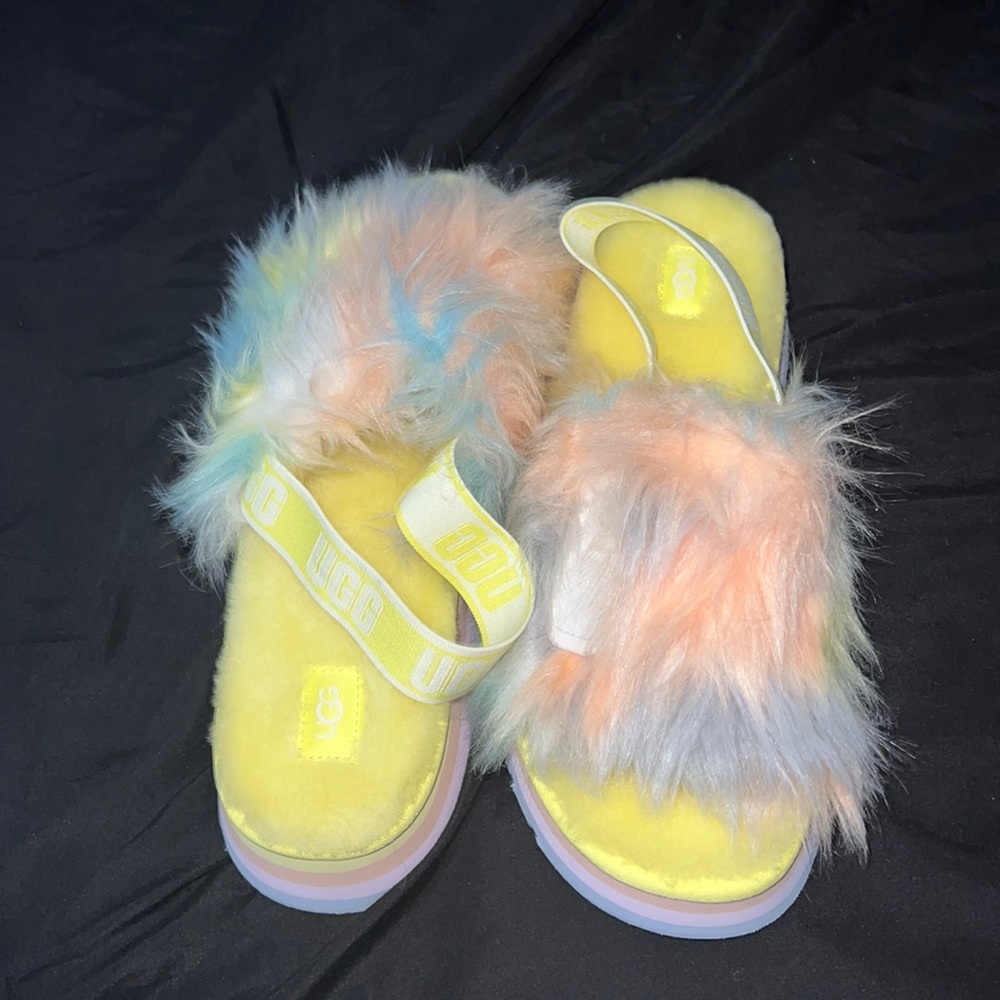 Ugg disco slide (NWOT)